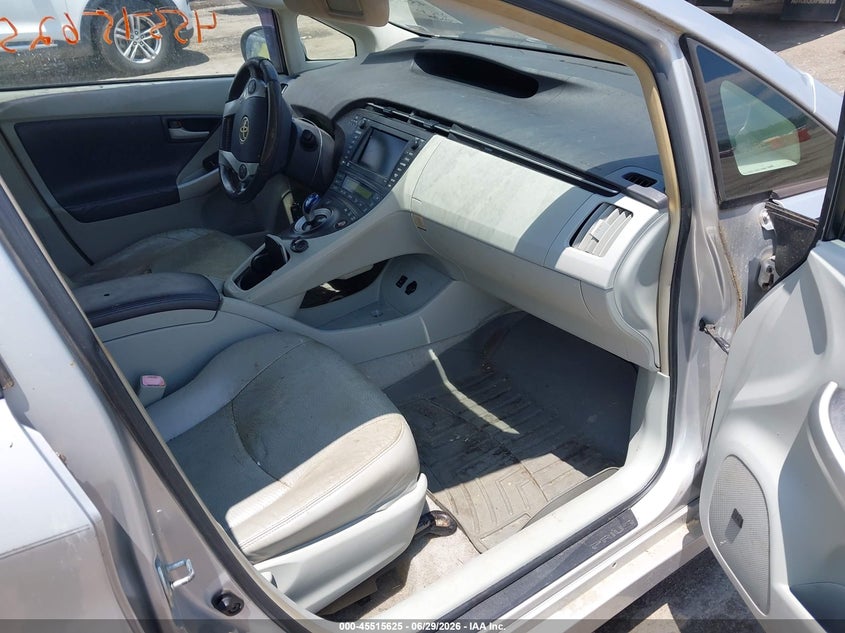 2011 Toyota Prius VIN JTDKN3DU9B0285390 IAAI salvage auction — NORMAL WEAR, Clear (Virginia), sold $1,475 on 2026-07-17 (photo 5)