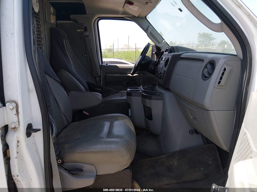 2009 Ford E 250 VIN 1FTNE24L79DA15947 IAAI salvage auction — SIDE, Clear (Illinois), sold $650 on 2026-07-08 (photo 5)