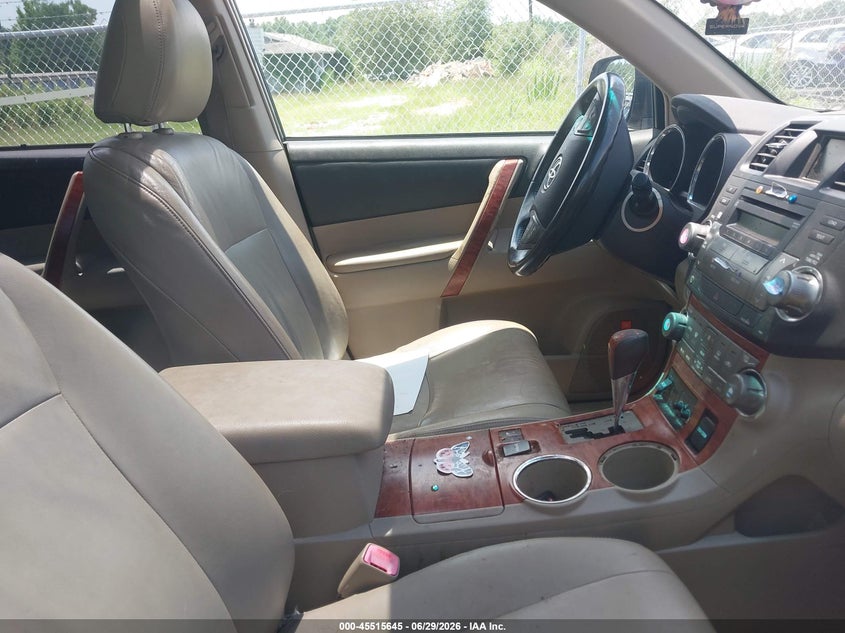 2008 Toyota Highlander VIN JTEES42A082041608 IAAI salvage auction — NORMAL WEAR, Clear (Massachusetts), sold $3,050 on 2026-07-14 (photo 5)
