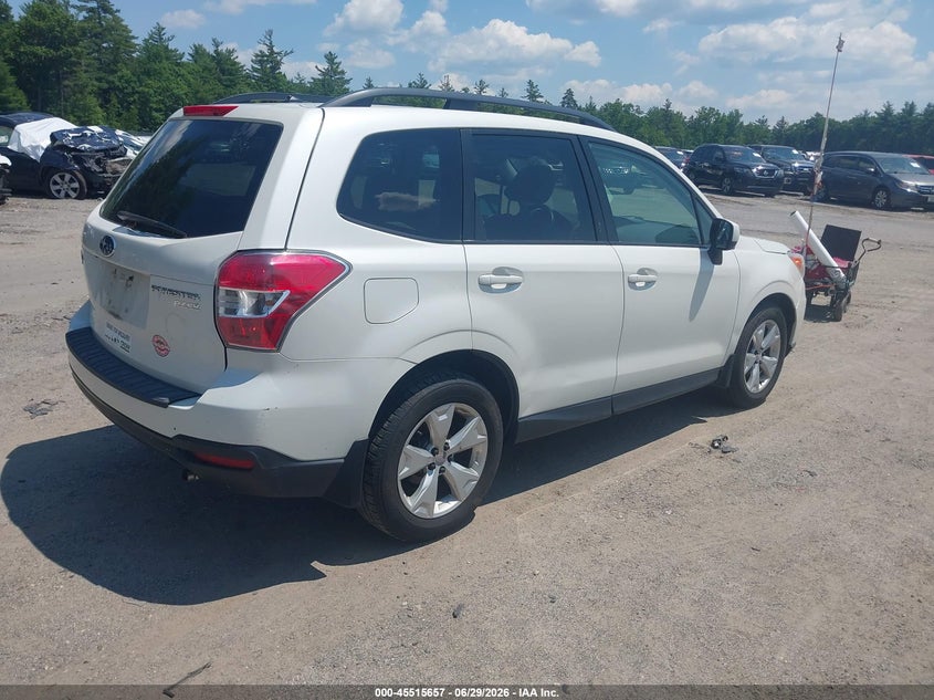 2015 Subaru Forester VIN JF2SJAFC9FH566747 IAAI salvage auction — NORMAL WEAR, Clear (Massachusetts), sold $700 on 2026-07-31 (photo 4)