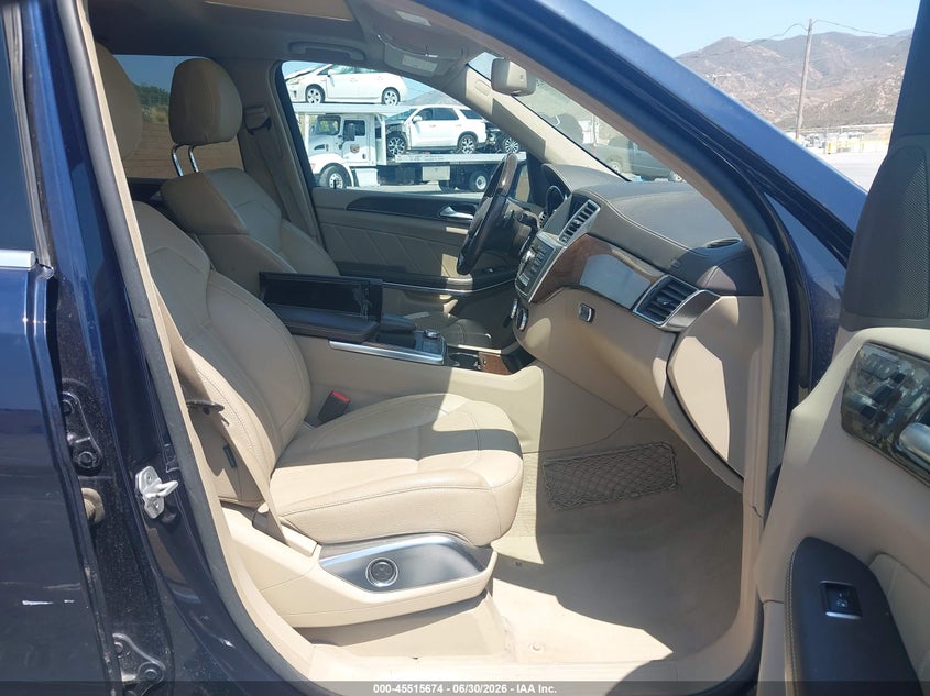 2013 Mercedes-benz Gl-klasse VIN 4JGDF7CE6DA264934 IAAI salvage auction — NORMAL WEAR, Clear (Texas), sold $2,200 on 2026-07-29 (photo 5)