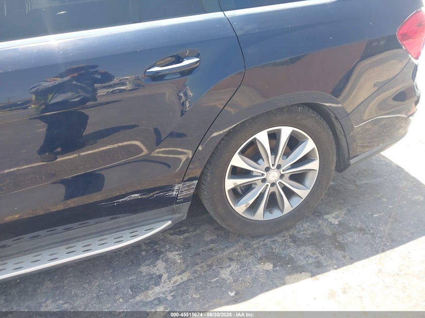2013 Mercedes-benz Gl-klasse VIN 4JGDF7CE6DA264934 IAAI salvage auction — NORMAL WEAR, Clear (Texas), sold $1,600 on 2026-07-25 (photo 6)