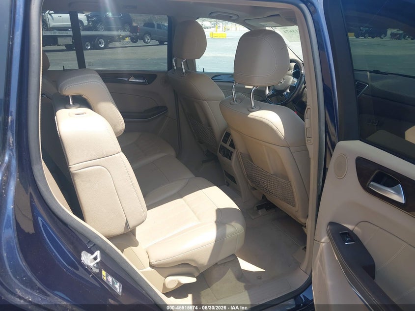 2013 Mercedes-benz Gl-klasse VIN 4JGDF7CE6DA264934 IAAI salvage auction — NORMAL WEAR, Clear (Texas), sold $1,600 on 2026-07-25 (photo 8)