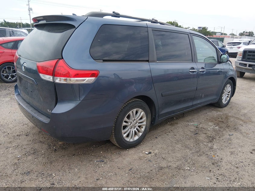2013 Toyota Sienna VIN 5TDYK3DC4DS361298 IAAI salvage auction — FRONT END, Salvage (Kansas), sold $2,225 on 2026-08-01 (photo 4)