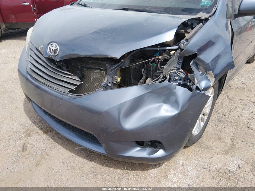 2013 Toyota Sienna VIN 5TDYK3DC4DS361298 IAAI salvage auction — FRONT END, Salvage (Kansas), sold $2,225 on 2026-08-01 (photo 6)