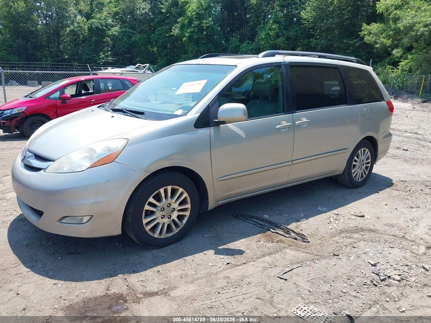 2008 Toyota Sienna VIN 5TDZK22C88S150886 IAAI salvage auction — NORMAL WEAR, Clear (Massachusetts), sold $1,025 on 2026-07-07 (photo 2)