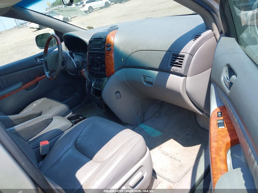 2008 Toyota Sienna VIN 5TDZK22C88S150886 IAAI salvage auction — NORMAL WEAR, Clear (Massachusetts), sold $1,025 on 2026-07-07 (photo 5)