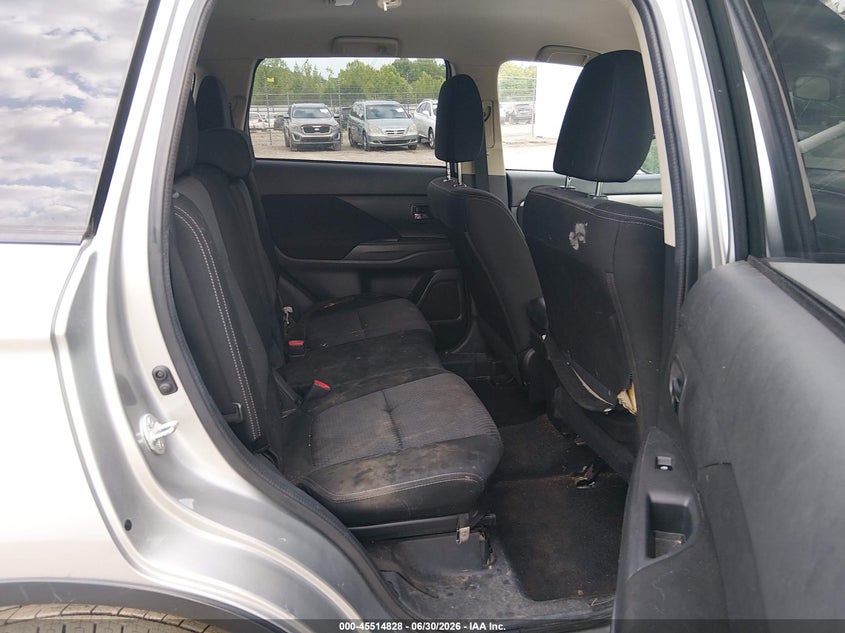 2018 Mitsubishi Outlander VIN JA4AZ3A32JJ003606 IAAI salvage auction — ROOF, Clear (Tennessee), sold $25 on 2026-07-29 (photo 8)