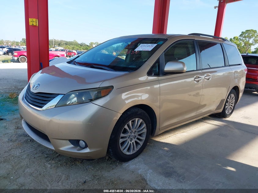 2011 Toyota Sienna VIN 5TDYK3DC4BS019685 IAAI salvage auction — REAR END, Rebuildable (Florida), sold $1,650 on 2026-07-21 (photo 2)
