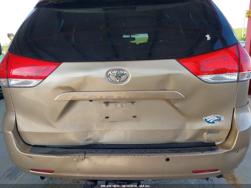 2011 Toyota Sienna VIN 5TDYK3DC4BS019685 IAAI salvage auction — REAR END, Rebuildable (Florida), sold $1,650 on 2026-07-21 (photo 6)