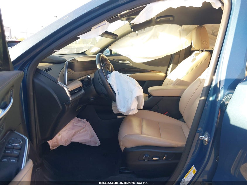 2025 Cadillac Xt4 VIN 1GYFZCR44SF105321 IAAI salvage auction — RIGHT FRONT, Salvage Certificate (California), sold $8,125 on 2026-07-17 (photo 5)