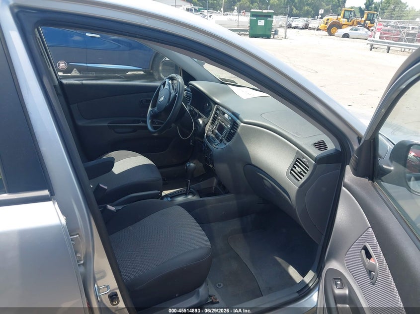 2011 Kia Rio VIN KNADH4A30B6912523 IAAI salvage auction — NORMAL WEAR, Clear-Dealer Only (North Carolina), sold $550 on 2026-07-29 (photo 5)