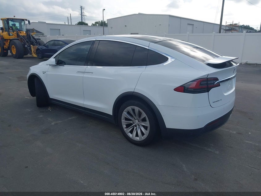 2016 Tesla Model x VIN 5YJXCBE26GF021247 IAAI salvage auction — NORMAL WEAR, Clear (Florida), sold $7,900 on 2026-07-29 (photo 3)