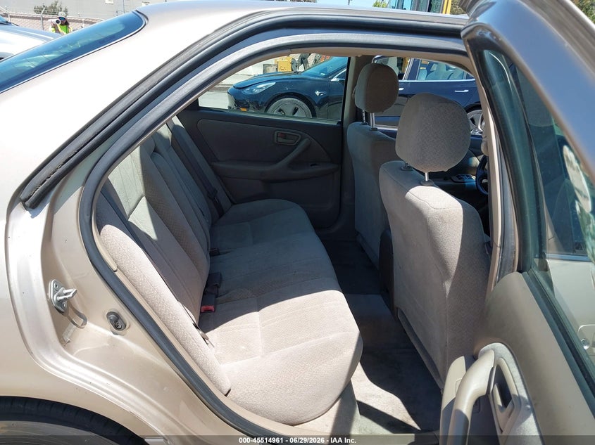 2000 Toyota Camry VIN JT2BG22K5Y0413597 IAAI salvage auction — NORMAL WEAR, Clear - Dealer Only (California), sold $675 on 2026-07-06 (photo 8)