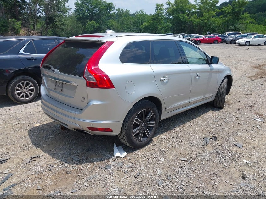 2017 Volvo Xc60 VIN YV440MRR1H2017381 IAAI salvage auction — NORMAL WEAR, Clear (Pennsylvania), sold $3,850 on 2026-07-28 (photo 4)