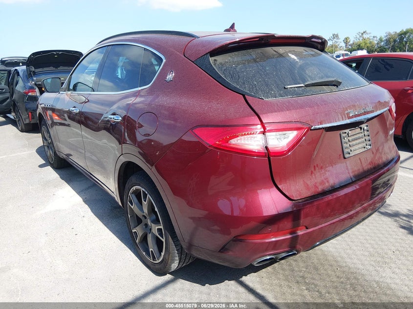 2017 Maserati Levante VIN ZN661XUS8HX243200 IAAI salvage auction — RIGHT SIDE, Salvage Title, sold $6,100 on 2026-07-23 (photo 3)