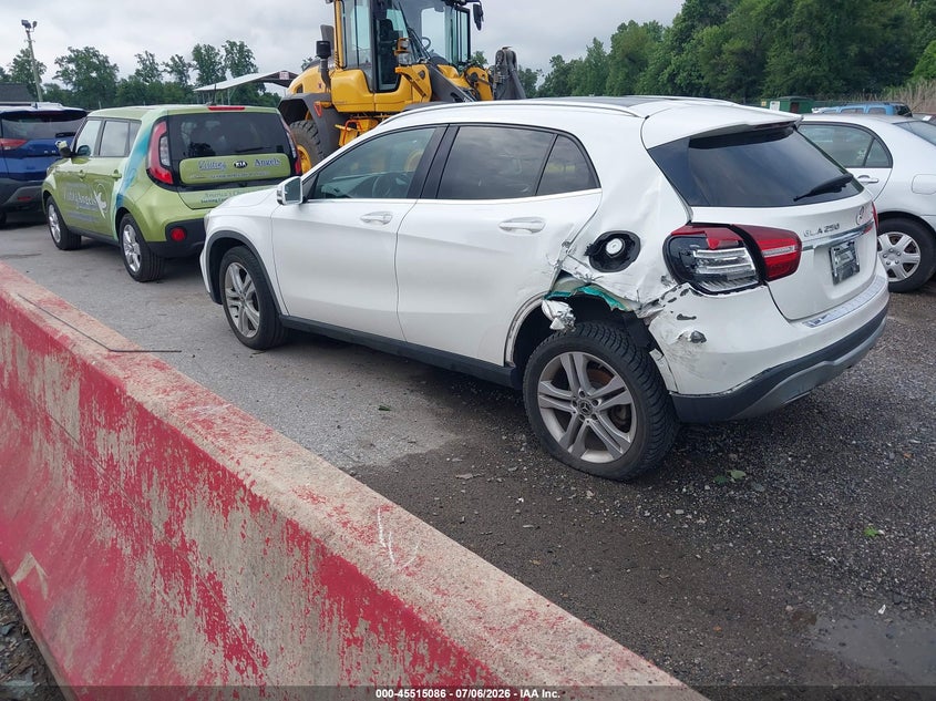 2020 Mercedes-benz Gla-klasse VIN WDCTG4GB2LU024489 IAAI salvage auction — LEFT REAR, Wait Title, sold $5,925 on 2026-08-20 (photo 3)
