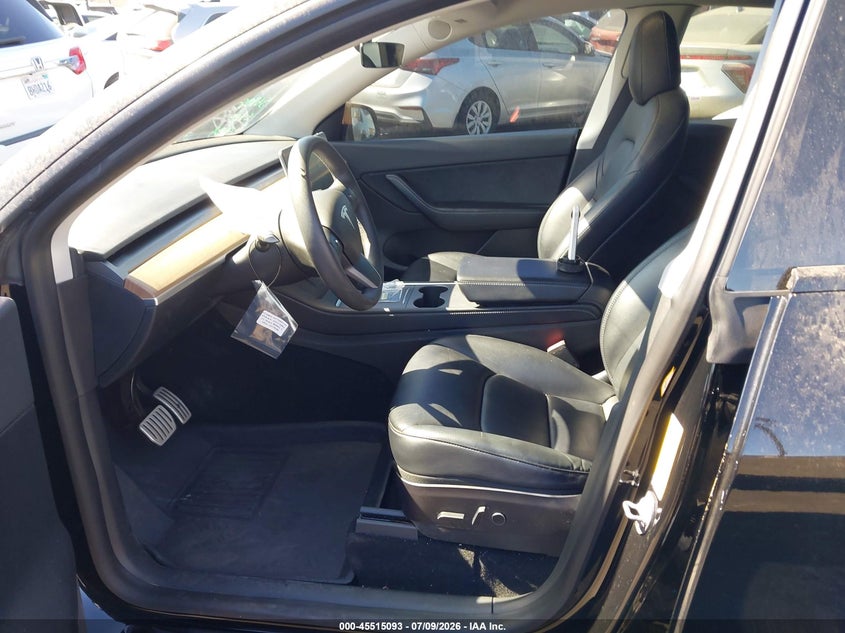 2021 Tesla Model y VIN 5YJYGDEFXMF277930 IAAI salvage auction — RIGHT SIDE, Salvage Title, sold $11,575 on 2026-07-31 (photo 5)