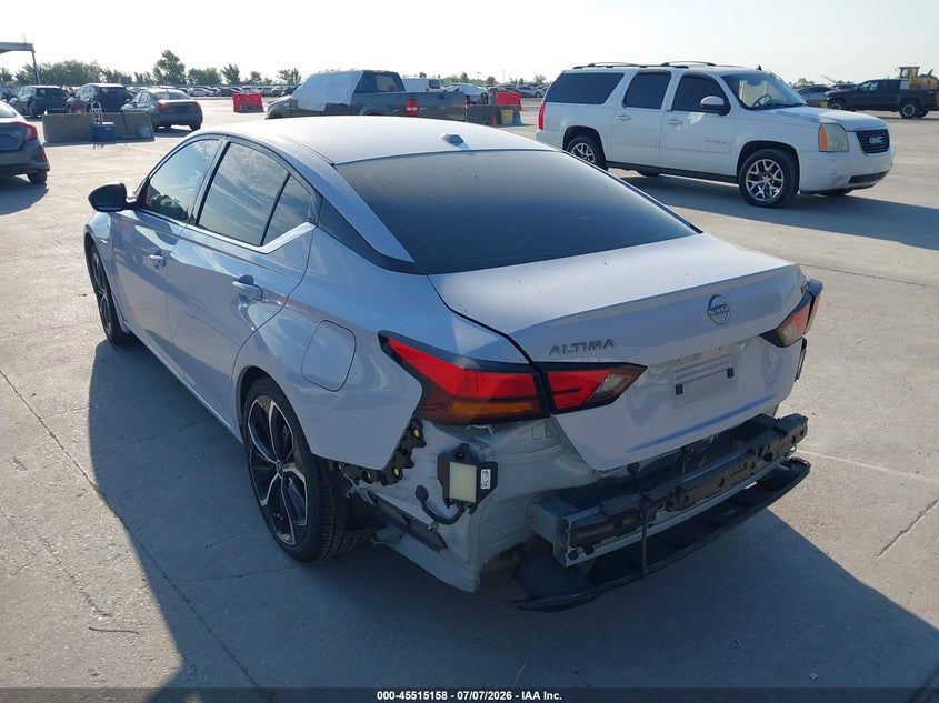 2025 Nissan Altima VIN 1N4BL4CV7SN354060 IAAI salvage auction — RIGHT SIDE, Salvage Title, sold $11,700 on 2026-09-02 (photo 3)