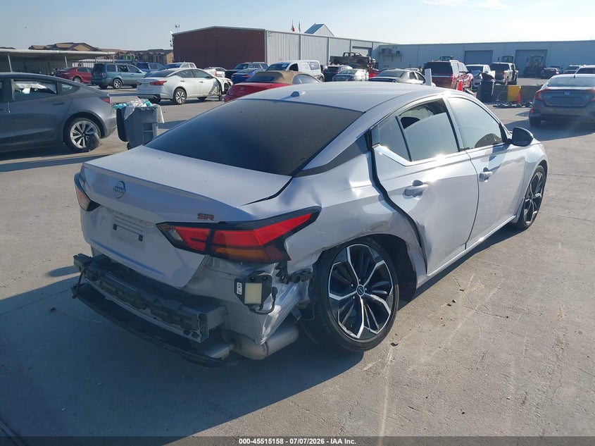 2025 Nissan Altima VIN 1N4BL4CV7SN354060 IAAI salvage auction — RIGHT SIDE, Salvage Title, sold $11,700 on 2026-09-02 (photo 4)