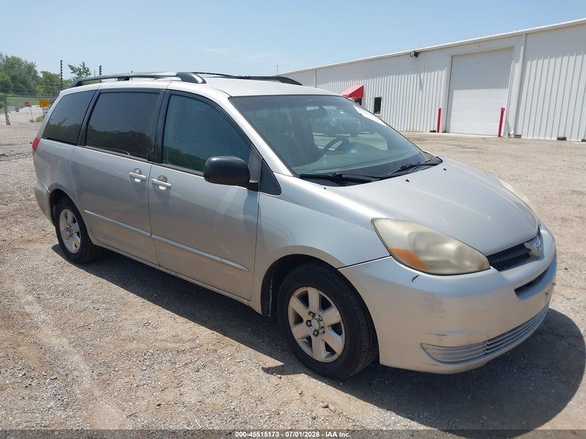2004 Toyota Sienna VIN 5TDZA23CX4S204667 IAAI salvage auction — NORMAL WEAR, Clear (Illinois), sold $700 on 2026-07-08 (photo 1)
