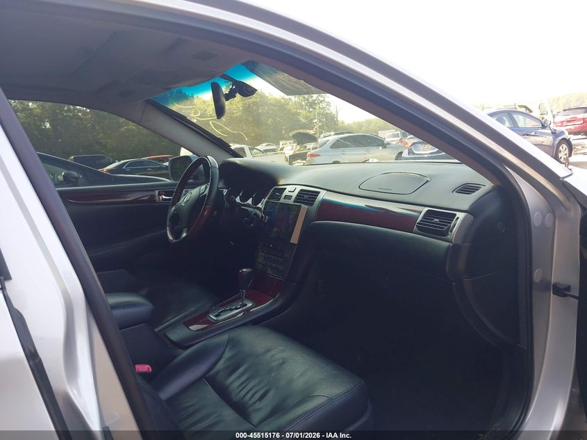 2005 Lexus Es 330 VIN JTHBA30G655064895 IAAI salvage auction — NORMAL WEAR, Clear (Maryland), sold $425 on 2026-07-17 (photo 5)