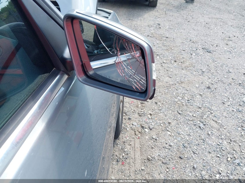 2011 Mercedes-benz Glk-class VIN WDCGG8HB3BF623217 IAAI salvage auction — NORMAL WEAR, Clear (New Jersey), sold $2,100 on 2026-07-28 (photo 6)
