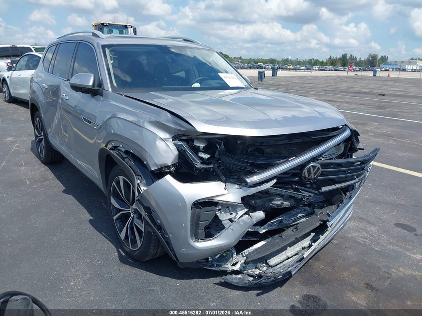 2024 Volkswagen Atlas VIN 1V2FR2CA8RC572332 IAAI salvage auction — RIGHT FRONT, Wait Title, sold $8,500 on 2026-08-23 (photo 6)