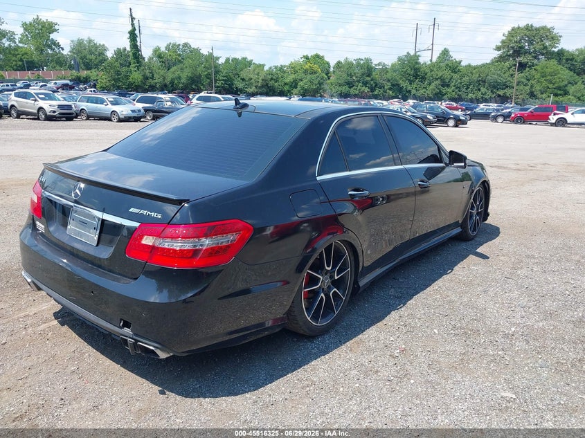 2011 Mercedes-benz E-class VIN WDDHF7HB4BA371021 IAAI salvage auction — NORMAL WEAR, Clear (Florida), sold $4,150 on 2026-07-17 (photo 4)