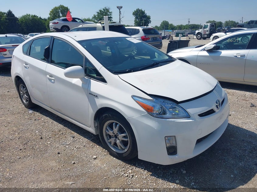 2011 Toyota Prius VIN JTDKN3DU4B5370155 IAAI salvage auction — NORMAL WEAR, Clear (Illinois), sold $1,750 on 2026-07-28 (photo 1)