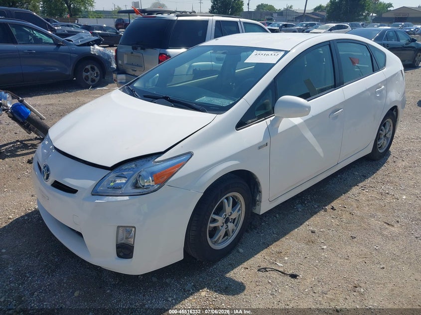 2011 Toyota Prius VIN JTDKN3DU4B5370155 IAAI salvage auction — NORMAL WEAR, Clear (Illinois), sold $1,750 on 2026-07-28 (photo 2)