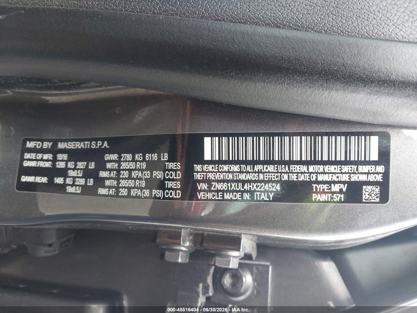 2017 Maserati Levante VIN ZN661XUL4HX224524 IAAI salvage auction — LEFT SIDE, Wait Title, sold $2,600 on 2026-10-01 (photo 9)
