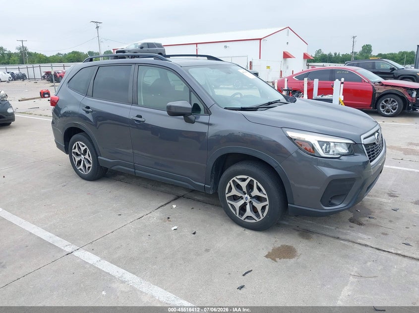 2020 Subaru Forester VIN JF2SKAJC3LH584130 — IAAI salvage auction photo
