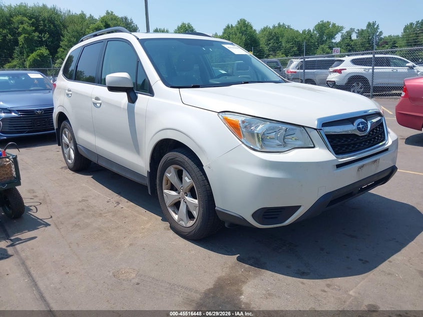 2015 Subaru Forester VIN JF2SJADC1FH831440 IAAI salvage auction — NORMAL WEAR, Clear (Connecticut), sold $625 on 2026-07-30 (photo 1)