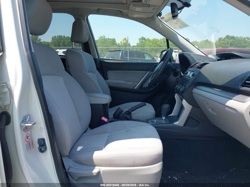 2015 Subaru Forester VIN JF2SJADC1FH831440 IAAI salvage auction — NORMAL WEAR, Clear (Connecticut), sold $625 on 2026-07-30 (photo 5)