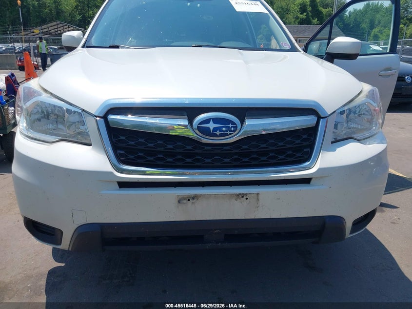 2015 Subaru Forester VIN JF2SJADC1FH831440 IAAI salvage auction — NORMAL WEAR, Clear (Connecticut), sold $625 on 2026-07-30 (photo 6)