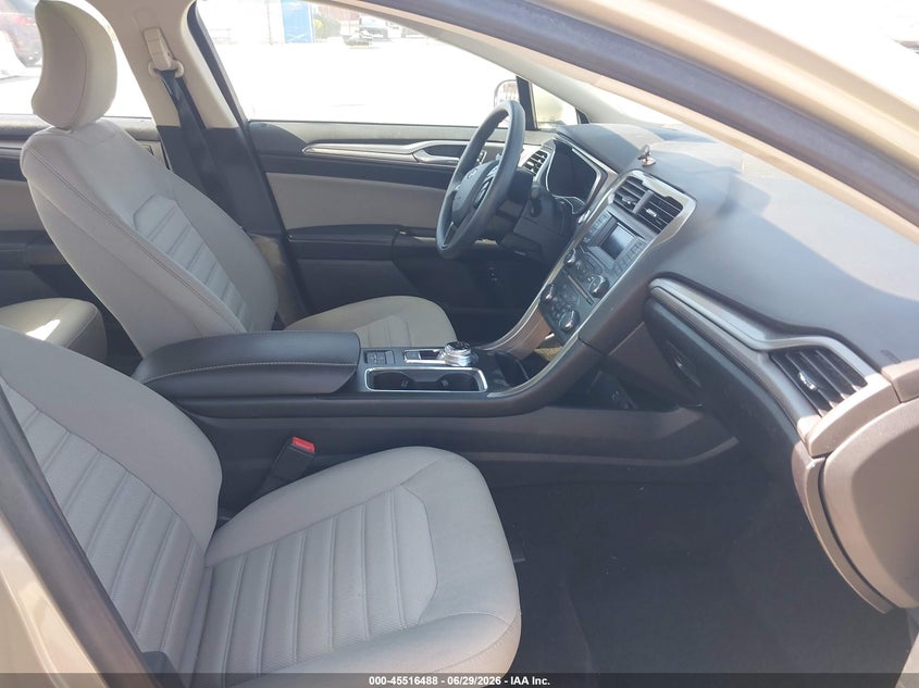2018 Ford Fusion VIN 3FA6P0UU2JR282040 — IAAI salvage auction photo