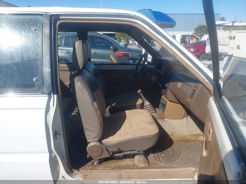 1987 Mazda B2000 VIN JM2UF3117H0605018 IAAI salvage auction — LEFT FRONT, Salvage (California), sold $450 on 2026-07-29 (photo 5)