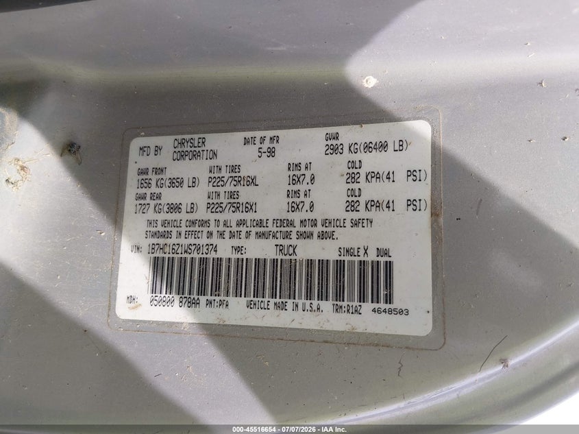 1998 Dodge Ram 1500 VIN 1B7HC16Z1WS701374 IAAI salvage auction — NORMAL WEAR, Clear (Missouri), sold $100 on 2026-07-19 (photo 9)