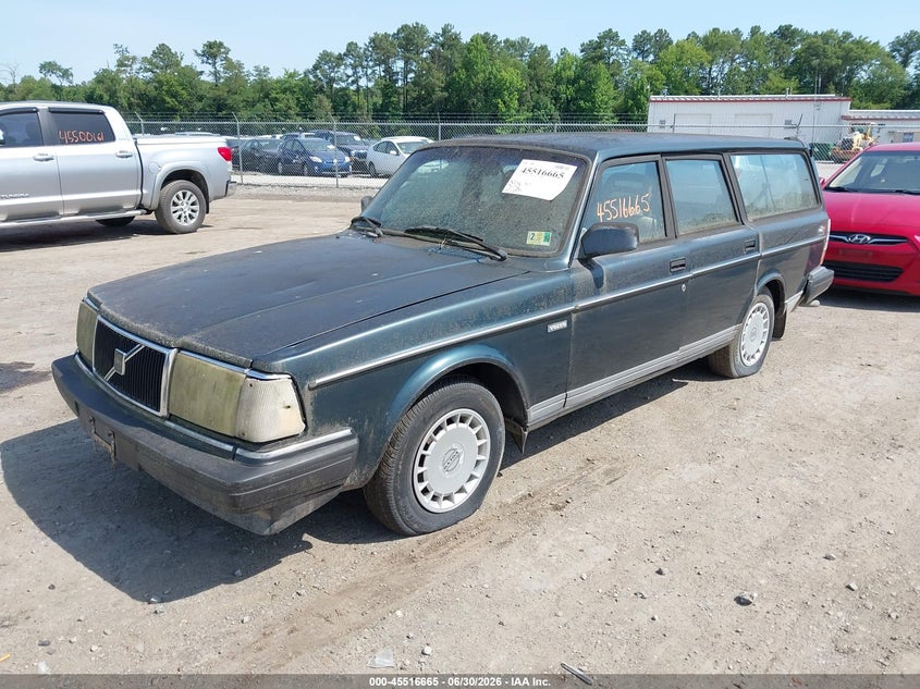 1993 Volvo 240 VIN YV1AW8803P1955587 IAAI salvage auction — NORMAL WEAR, Clear (Virginia), sold $1,000 on 2026-07-10 (photo 2)