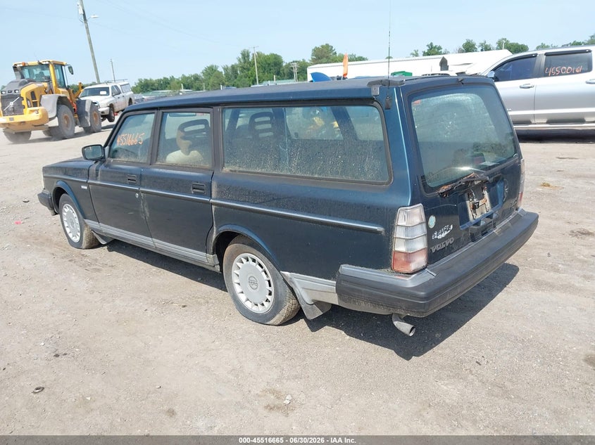 1993 Volvo 240 VIN YV1AW8803P1955587 IAAI salvage auction — NORMAL WEAR, Clear (Virginia), sold $1,000 on 2026-07-10 (photo 3)