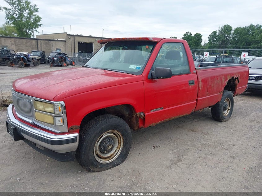 1997 Chevrolet C/k 2500 VIN 1GCGC24R9VZ167924 IAAI salvage auction — NORMAL WEAR, Clear (New York), sold $375 on 2026-07-09 (photo 2)