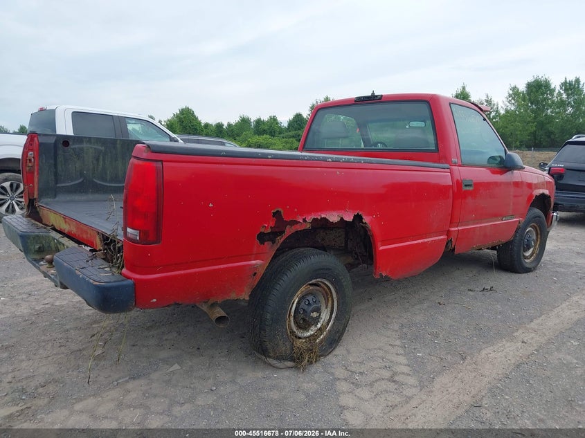 1997 Chevrolet C/k 2500 VIN 1GCGC24R9VZ167924 IAAI salvage auction — NORMAL WEAR, Clear (New York), sold $375 on 2026-07-09 (photo 4)
