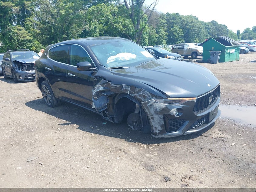 2019 Maserati Levante VIN ZN661XUS9KX338579 IAAI salvage auction — LEFT & RIGHT, Salvage Title, sold $5,350 on 2026-08-18 (photo 1)