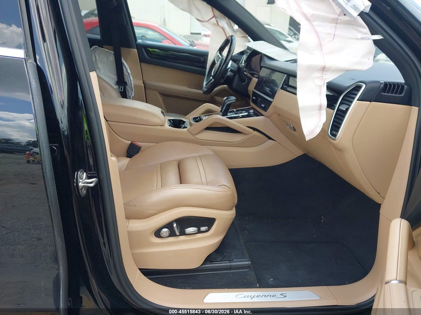 2019 Porsche Cayenne VIN WP1AB2AY3KDA61688 IAAI salvage auction — REAR END, Salvage (Georgia), sold $16,000 on 2026-08-12 (photo 5)