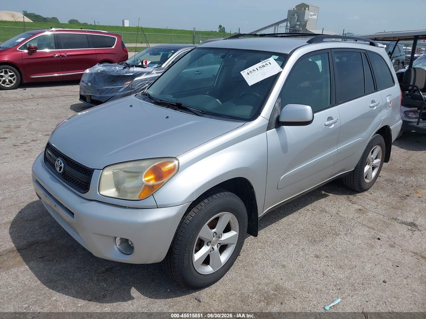 2004 Toyota Rav4 VIN JTEGD20V840025921 IAAI salvage auction — NORMAL WEAR, Clear (Illinois), sold $925 on 2026-07-29 (photo 2)