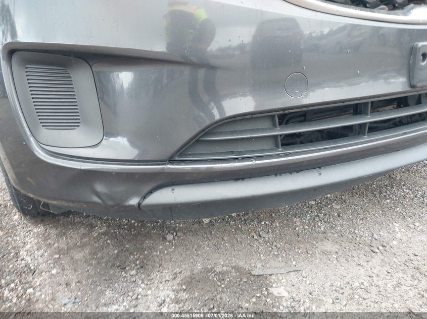 2015 Kia SEDONA VIN KNDMB5C10F6080354 IAAI salvage auction — NORMAL WEAR, Clear (Florida), sold $225 on 2026-07-14 (photo 6)
