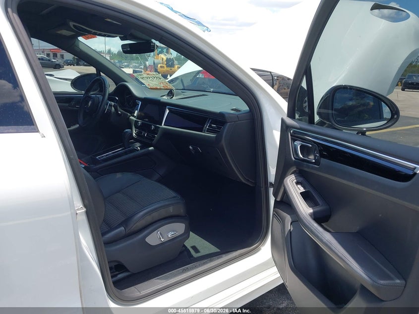 2023 Porsche Macan VIN WP1AA2A51PLB12546 IAAI salvage auction — FRONT END, Salvage Title, sold $17,600 on 2026-08-15 (photo 5)
