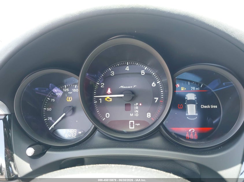 2023 Porsche Macan VIN WP1AA2A51PLB12546 IAAI salvage auction — FRONT END, Salvage Title, sold $17,600 on 2026-08-15 (photo 7)