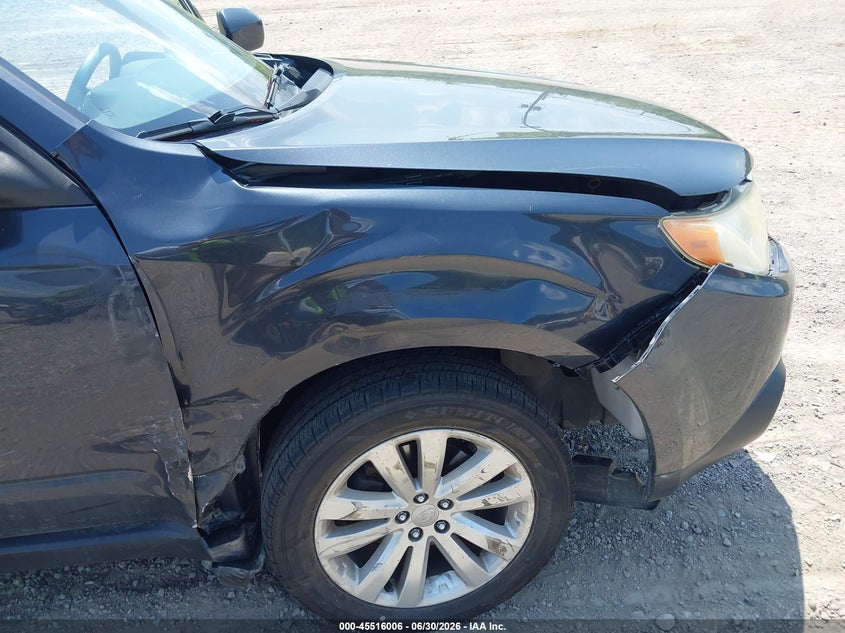 2011 Subaru Forester VIN JF2SHADCXBH759949 IAAI salvage auction — RIGHT SIDE, Salvage (Pennsylvania), sold $25 on 2026-07-21 (photo 6)